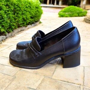 Westies Vintage Women’s Heel Leather Loafers Size 7.5M Brown Casual Preppy Shoe